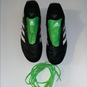 Soccer cleats